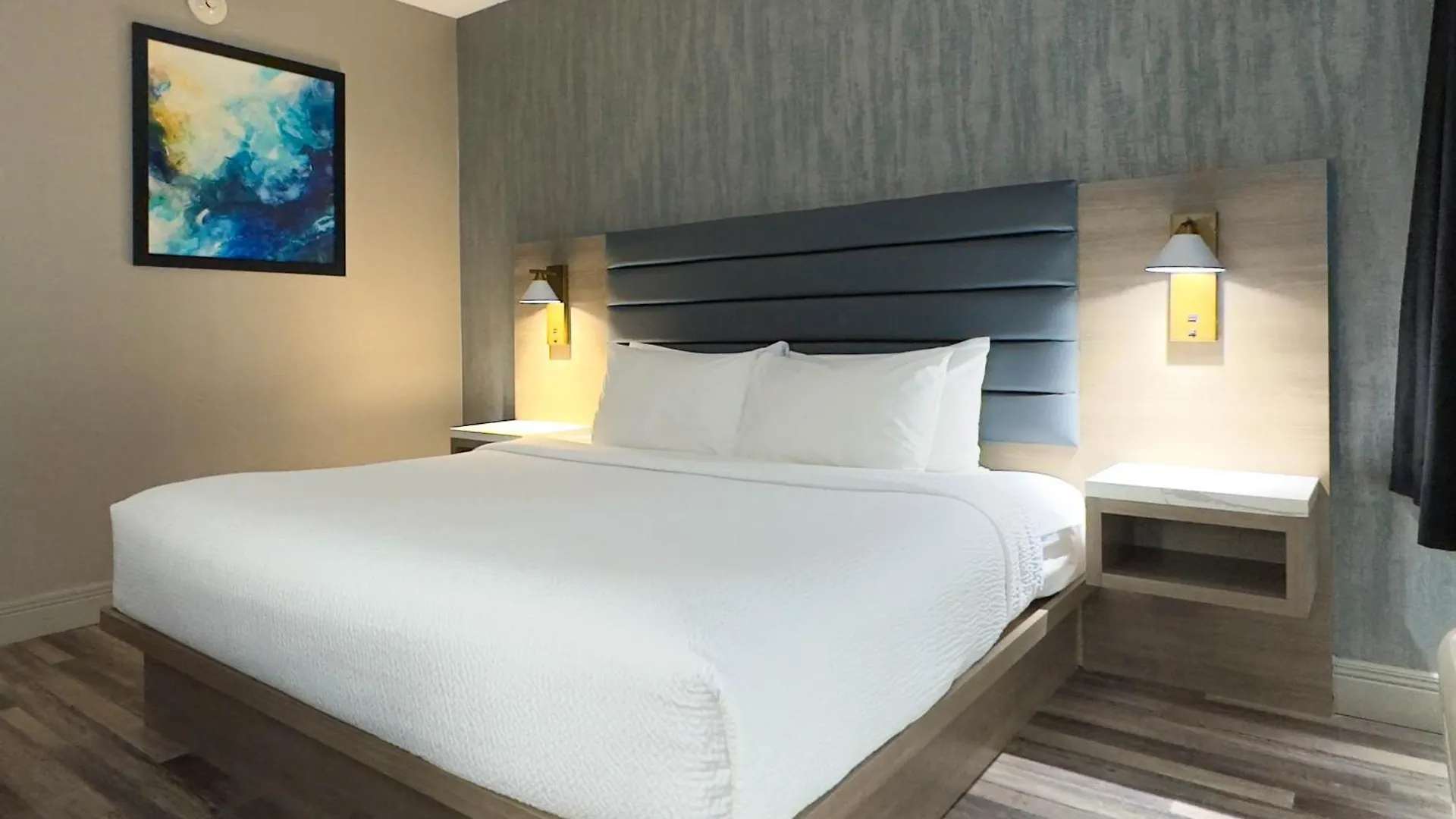 Radisson Hotel Montreal Airport 3*,