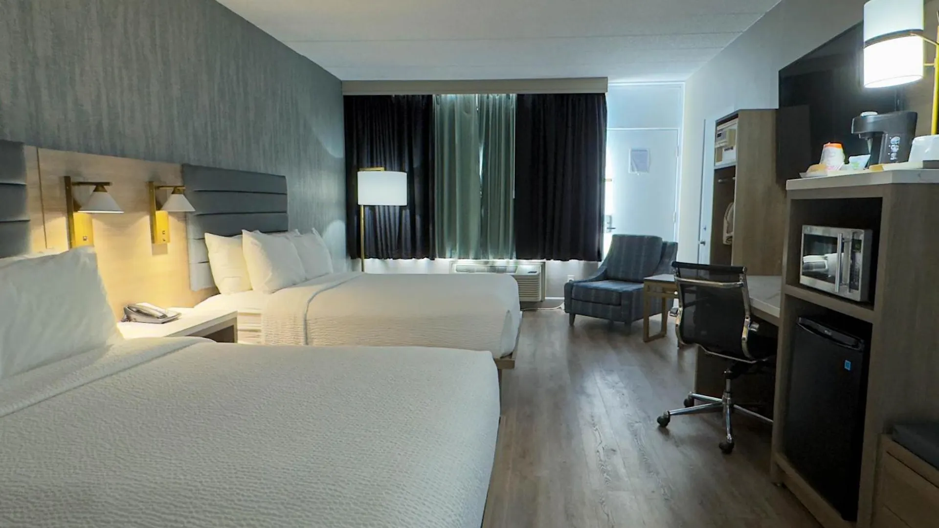 Radisson Hotel Montreal Airport 3*,  Canada