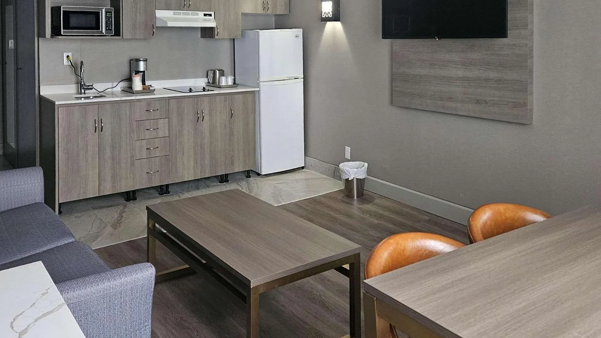 Radisson Hotel Montreal Airport