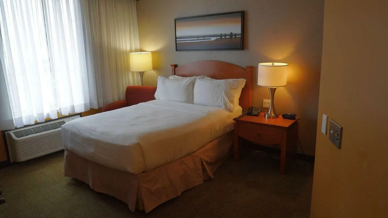 Radisson Hotel Montreal Airport 3*,  Canada
