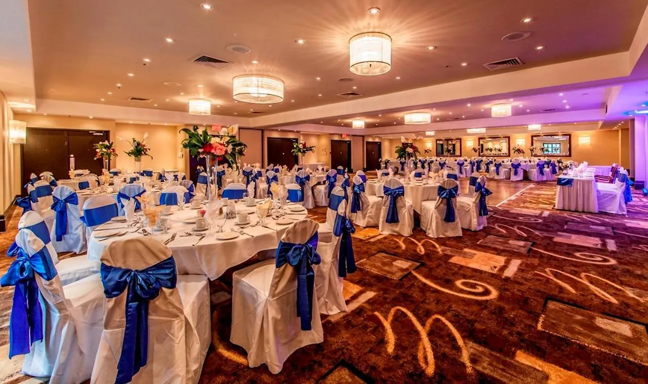 Radisson Hotel Montreal Airport 3*,