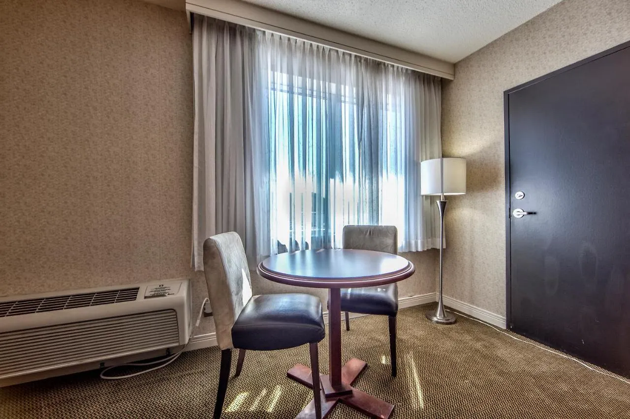 Radisson Hotel Montreal Airport